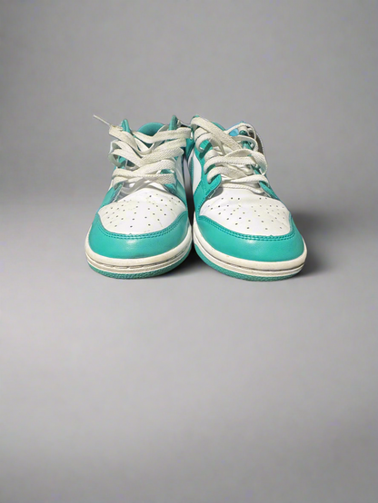 Nike Dunk Low ‘Clear Jade’ Size 10 men’s (Pre-Owned, No box)
